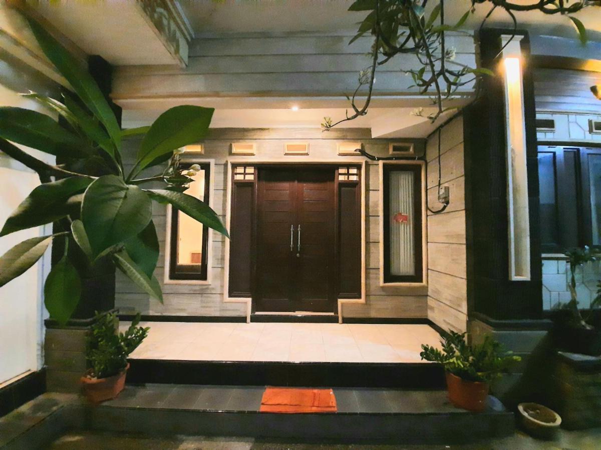 Ganggas Homestay Jimbaran Exterior foto
